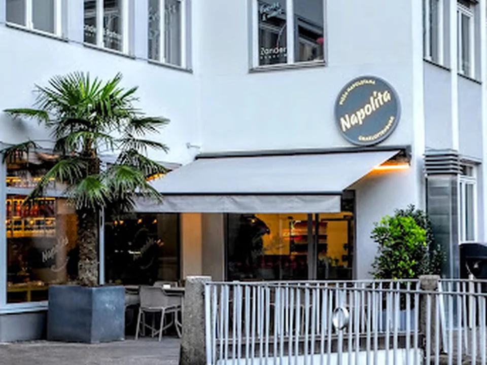 Napolita Savignyplatz, Berlin