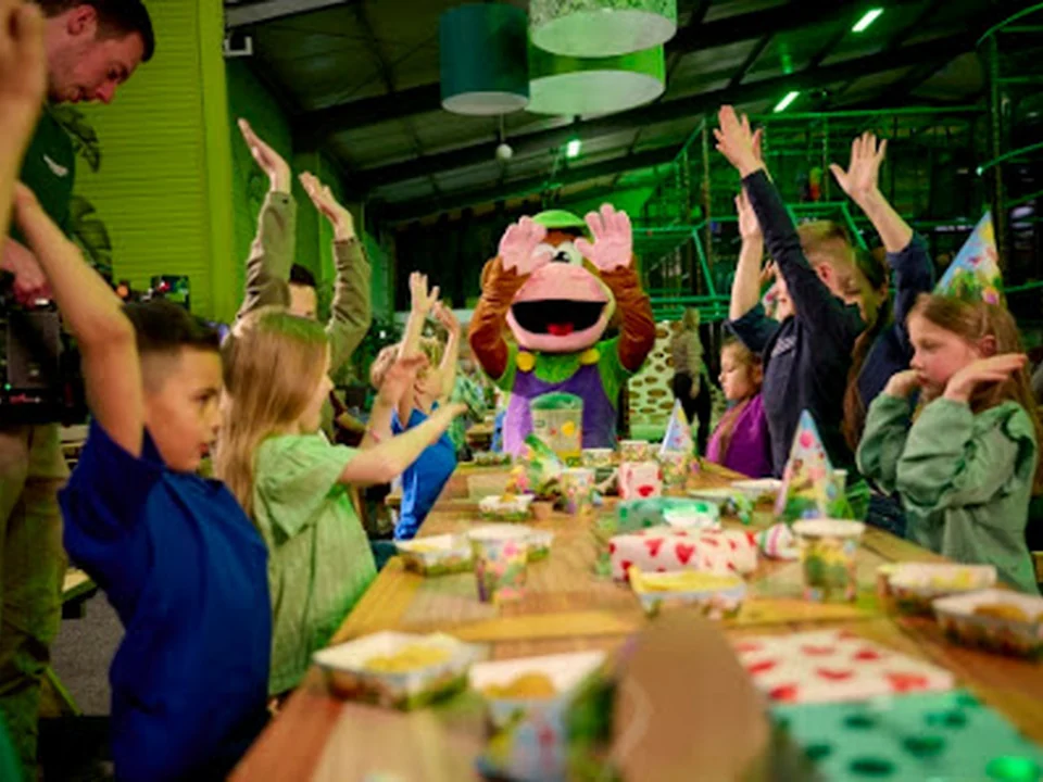 Monkey Town Berlin-Ost | Indoor Spielplatz