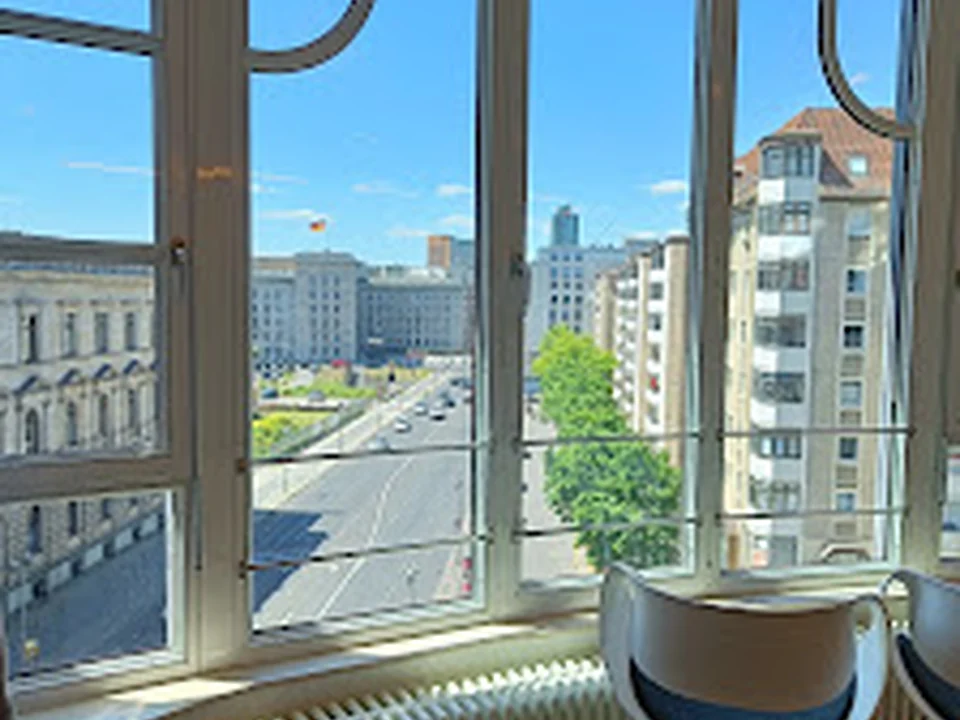 Dr. Nikolaus Gutsche, Berlin