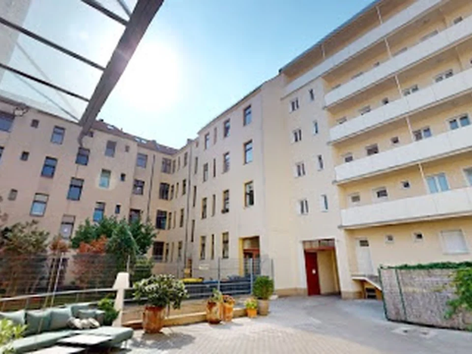 LEBENSART Design-Möbelhaus Berlin-Steglitz