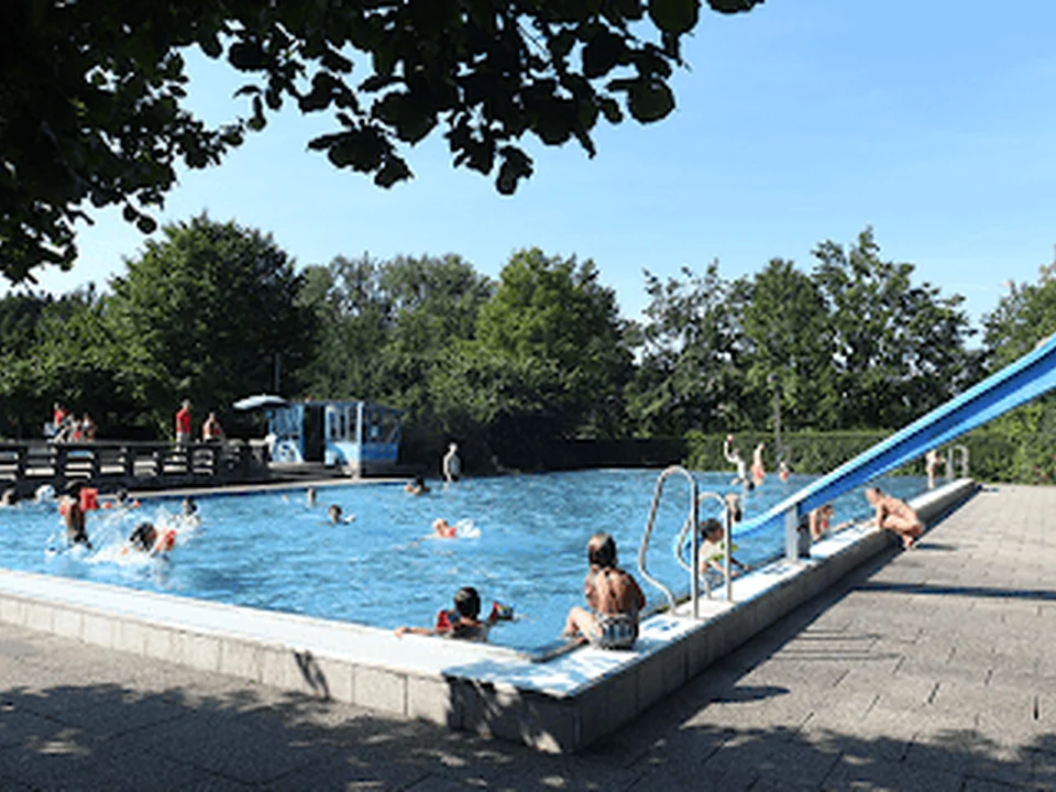 Sommerbad Staaken-West - Berliner Bäder