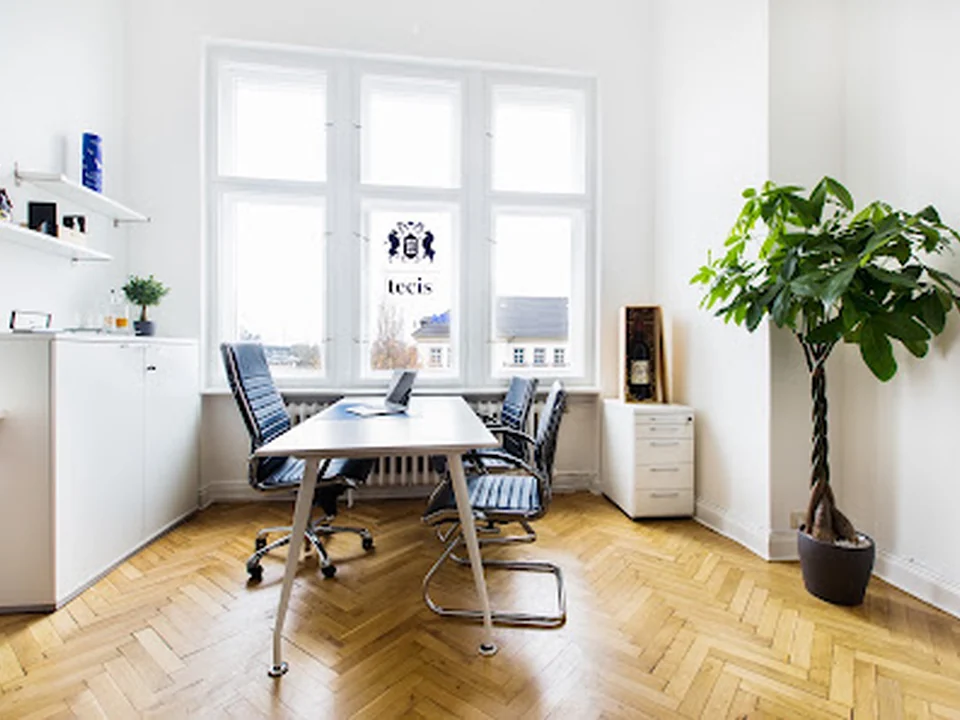 tecis Repräsentanz Dominik Poreba, Berlin