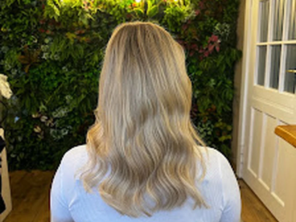 Deine neue Haarverlängerung by Stefanie Wegener, Berlin