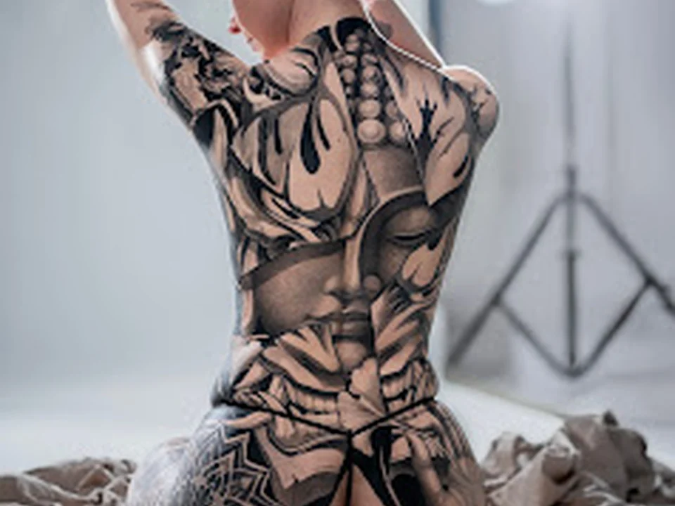 Brennnessel Tattoo Berlin