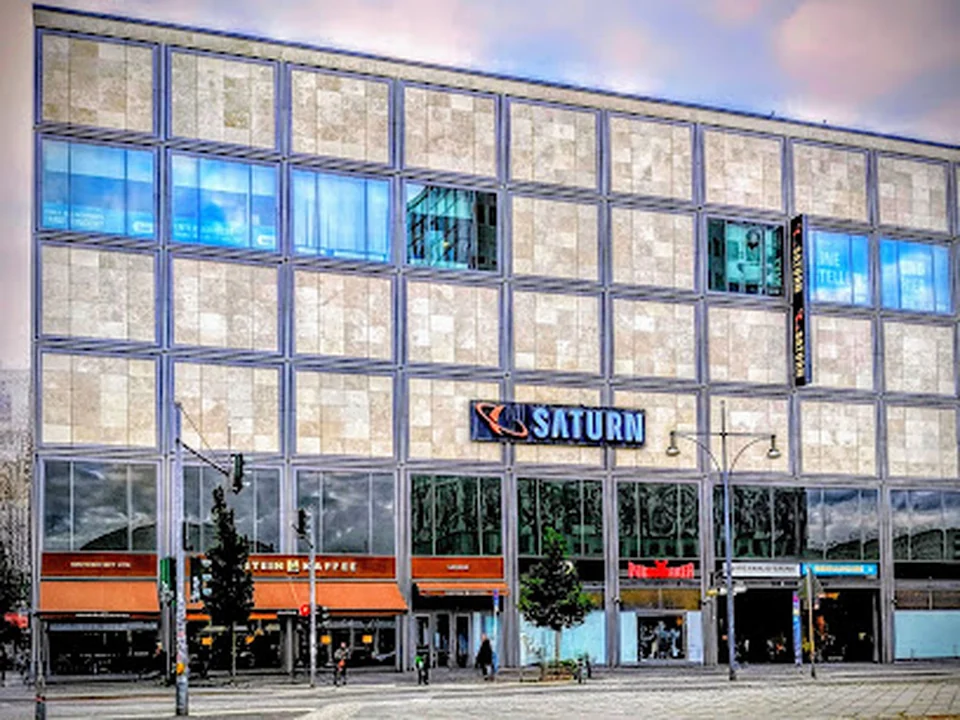 SATURN, Berlin