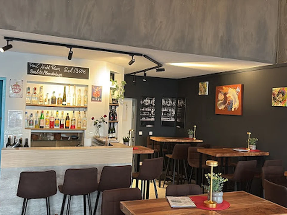 Leierkasten Vinothek und Bar - Weinbar im Nikolaiviertel, Berlin
