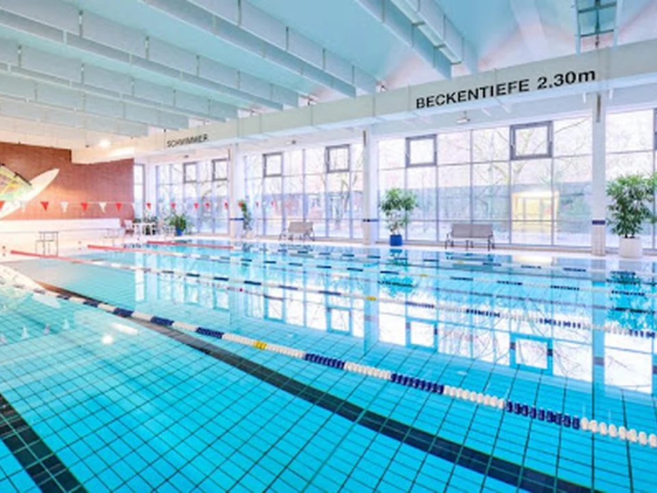 Schwimmhalle Sewanstraße - Berliner Bäder