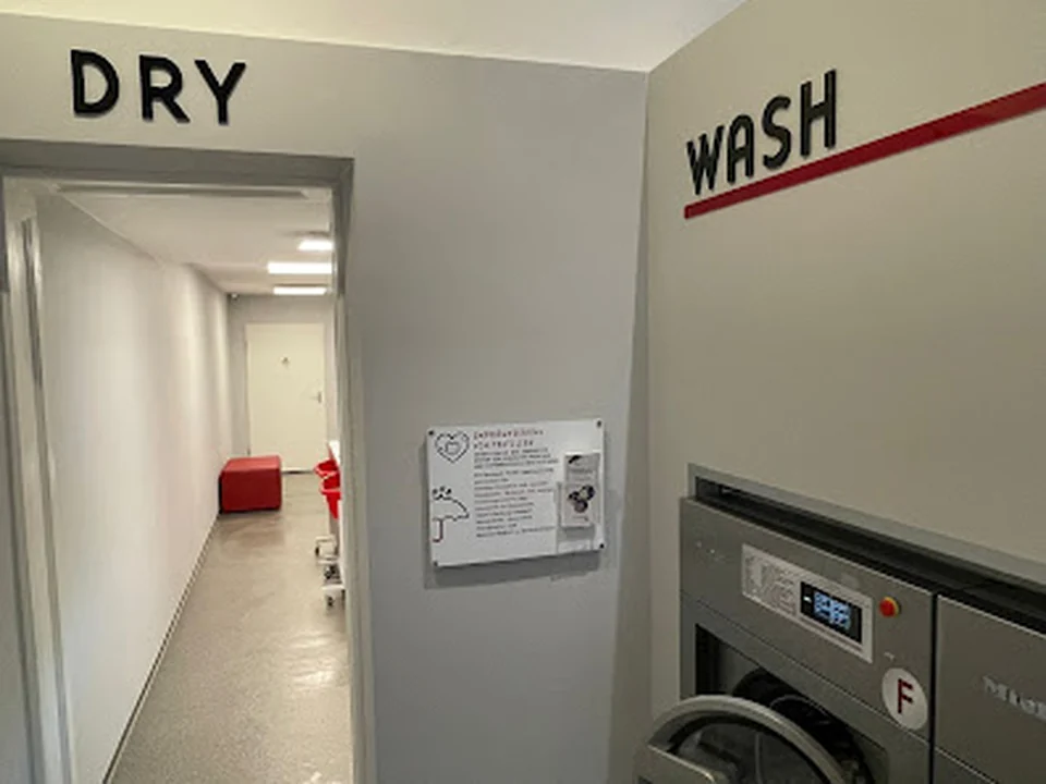 Miele SB-Waschsalon Bloomest Laundrette Laundry Smart, Berlin