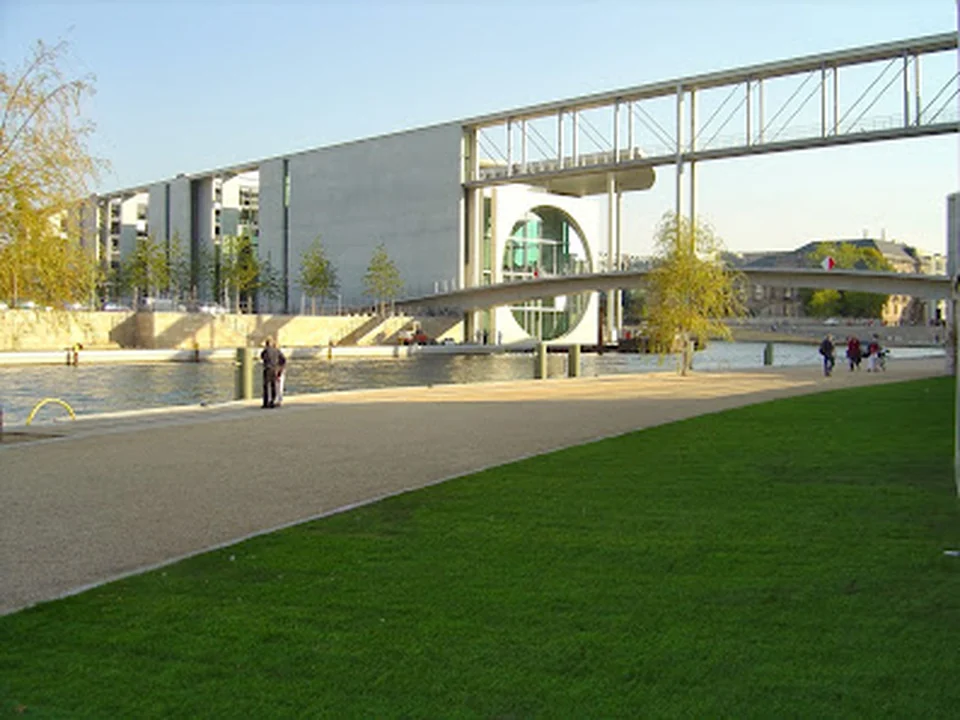 A-Z Garten- und Landschaftspflege GmbH, Berlin