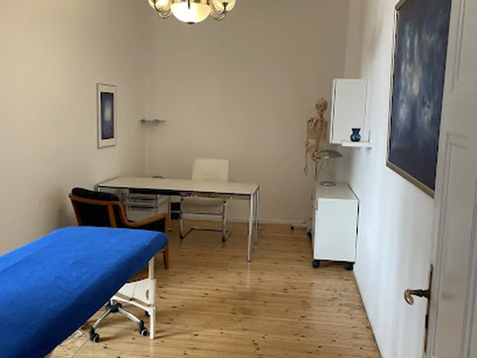 Osteopathie Adu-Sanyah, Berlin