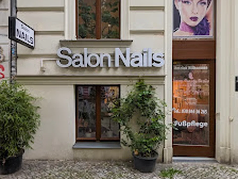Trang Beauty Berlin Salon (online reservieren auf Website)