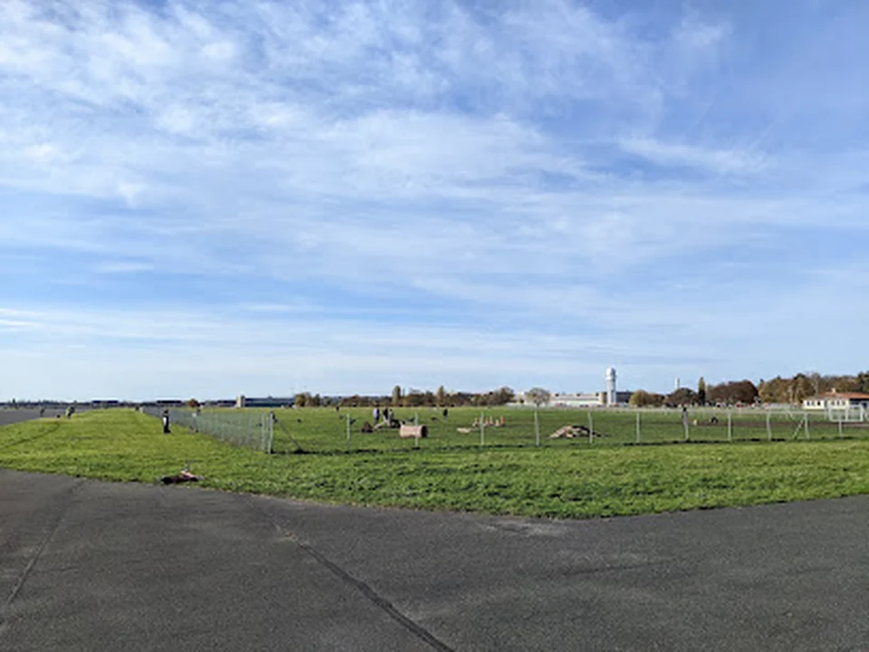 Grillplatz Tempelhofer Feld (Ost/Neukölln) Oderstraße, Berlin