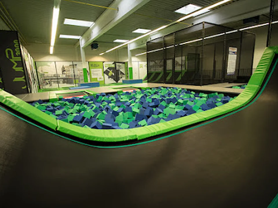 JUMP3000 GmbH - Parkour- und Trampolinpark, Berlin