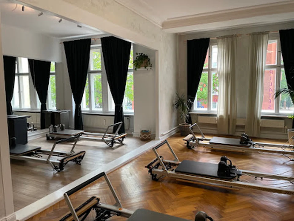 Berliner Pilates Deborah Degano Wedding