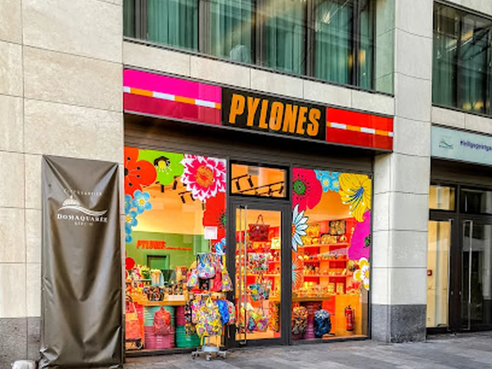 Pylones, Berlin