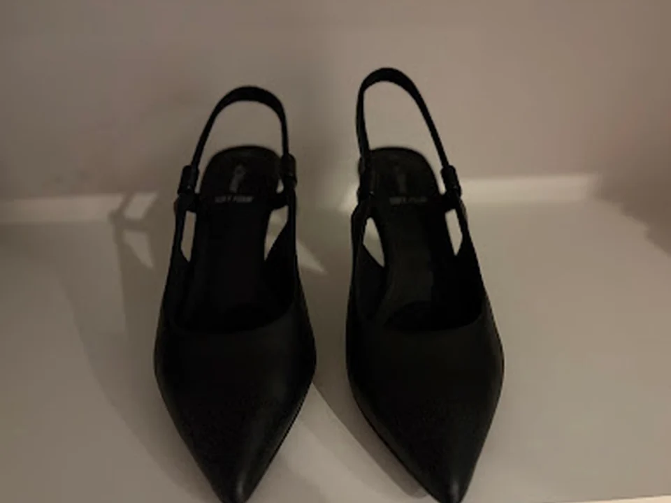Schuhwerkstatt & Schlüsseldienst Adel, Berlin