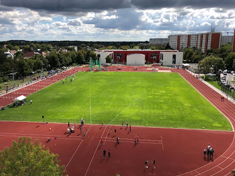 Sportanlage Allee der Kosmonauten 131, Berlin