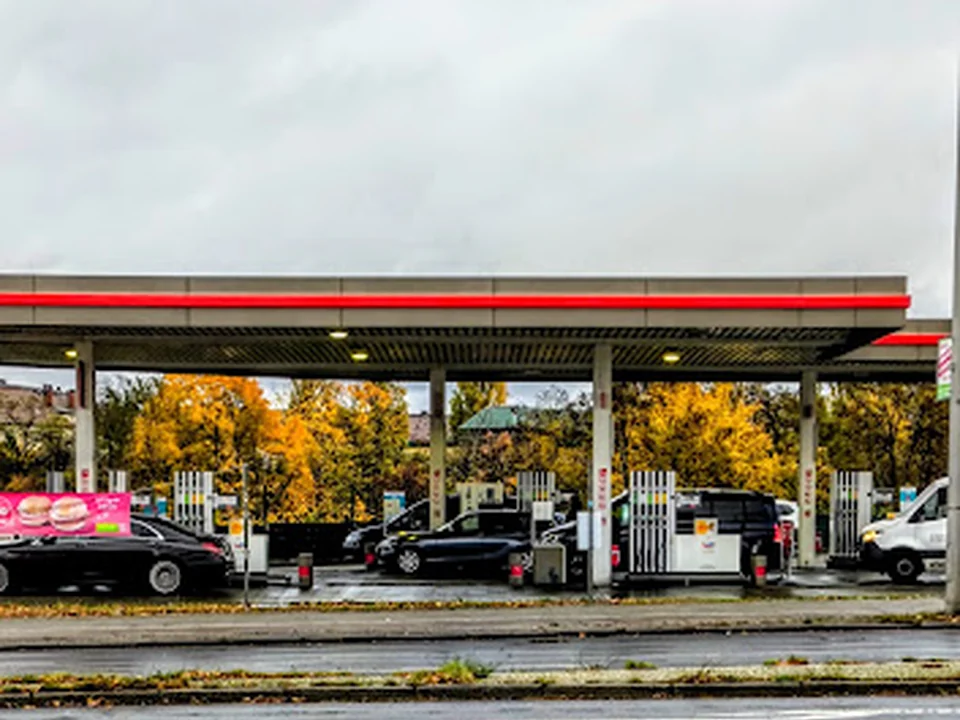 TotalEnergies Tankstelle, Berlin