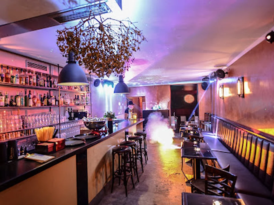 Nachbar, Berlin