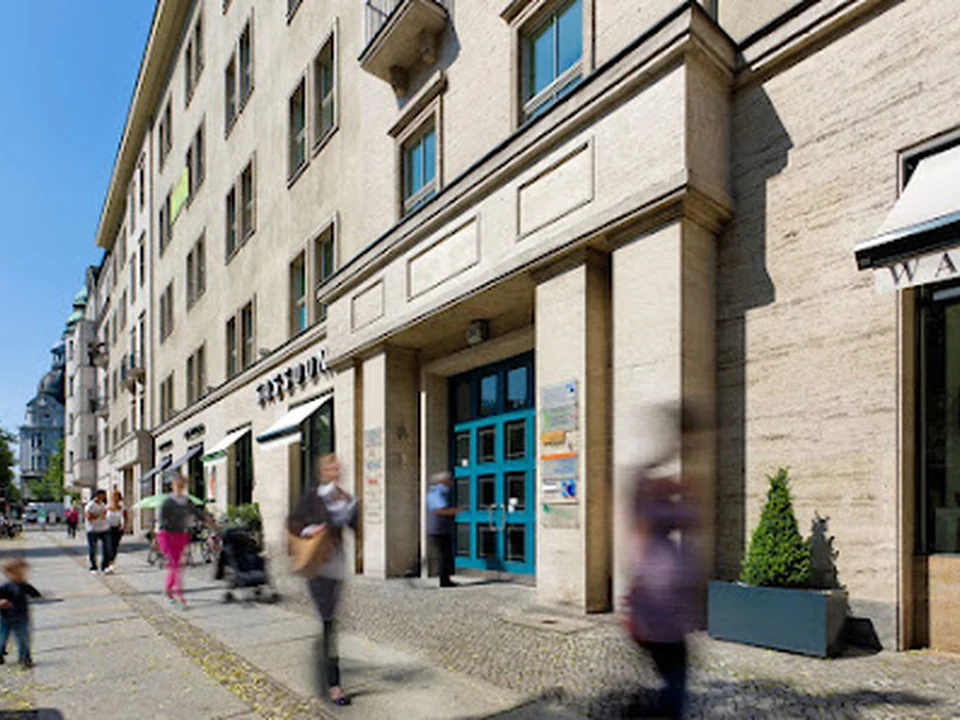 Inter-Neuro Dres. Horaczek, Muskala, Bayerl – Zentrum für Neurochirurgie, Schmerztherapie und Wirbelsäulenchirurgie, Berlin