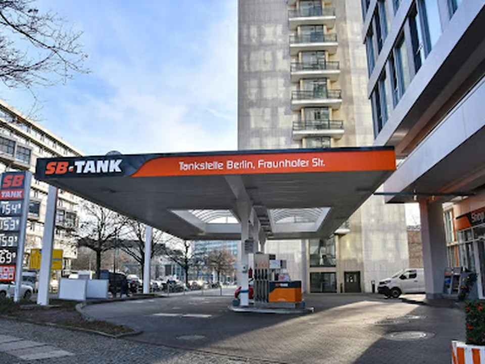 SB Tankstelle, Berlin