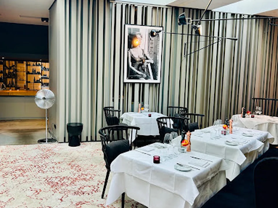 Stue Bar, Berlin