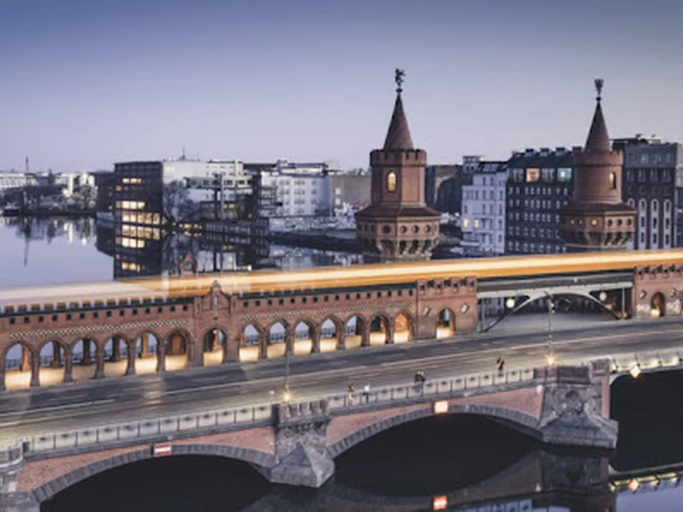 neue emotionale, Berlin