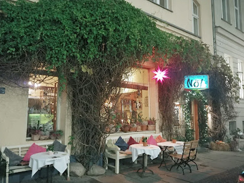 Nö! Weingalerie u.Café, Berlin