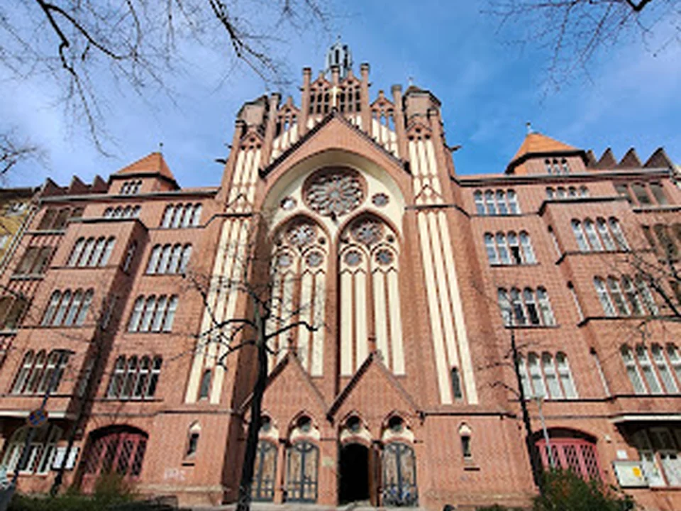 Katholische Kirche Heilig Kreuz, Berlin