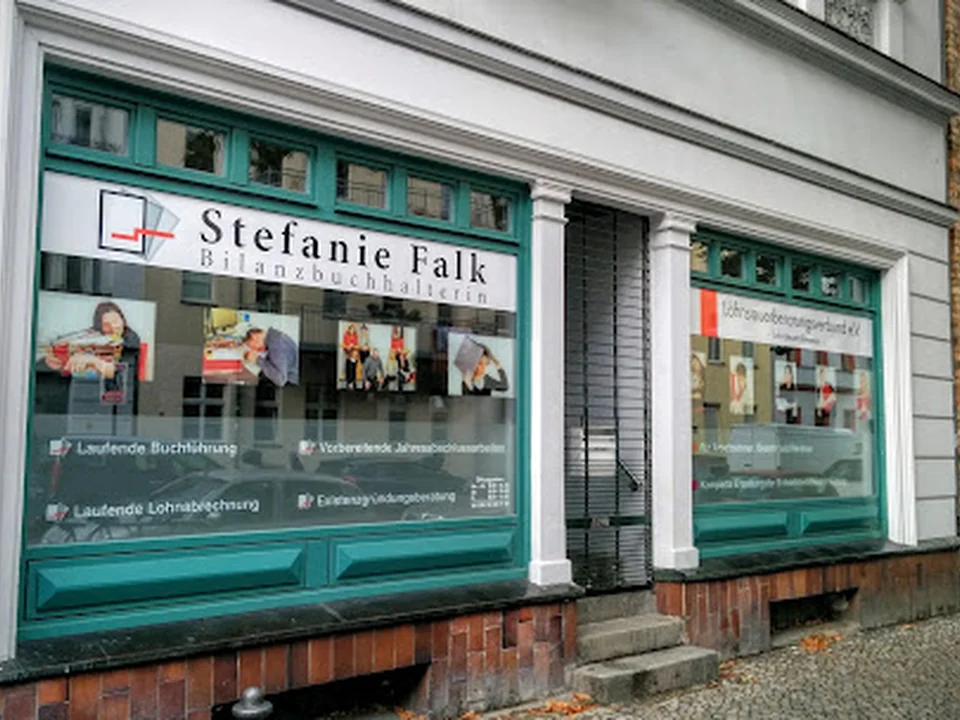 Stefanie Falk, Berlin