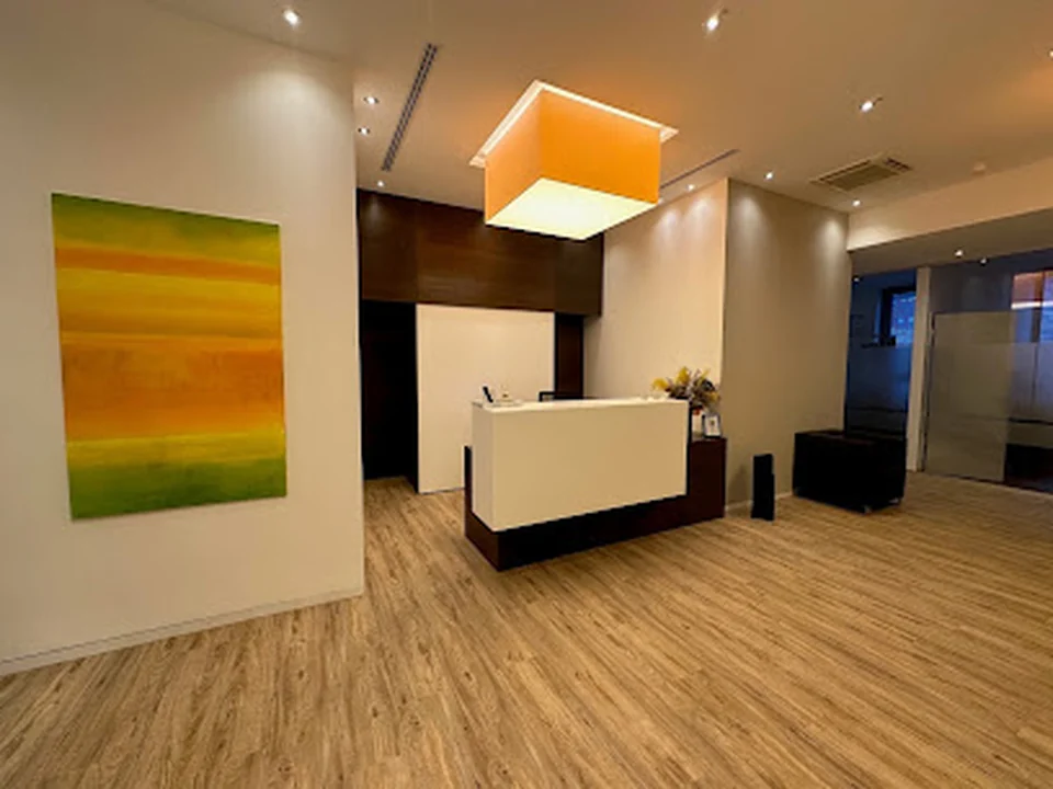 Zahnarzt, Endodontologie und Implantologie - MVZ MediDent 147 | Endo 147, Berlin