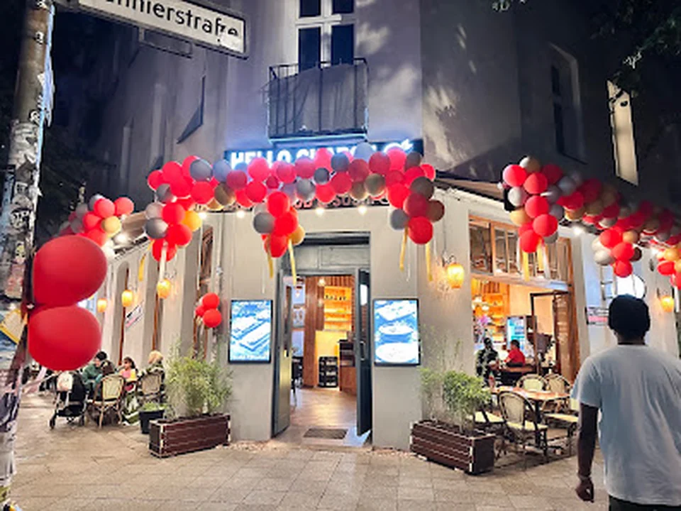 HELLO CHARGE Halal Restaurant Berlin-Neukölln ( 𝑨𝒔𝒊𝒂 𝑯𝒆𝒂𝒍𝒕𝒉𝒚 𝑭𝒐𝒐𝒅 & 𝒔𝒖𝒔𝒉𝒊 )