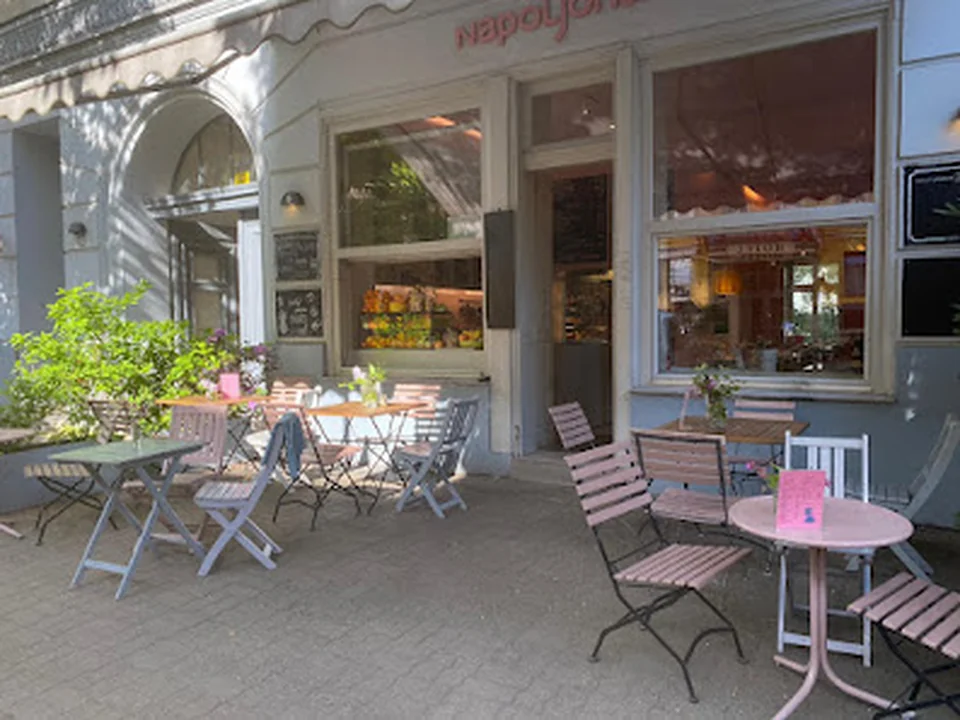 Napoljonska – Café & Brunch & Juicebar, Berlin