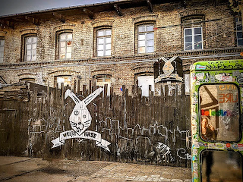 Der Weiße Hase, Berlin