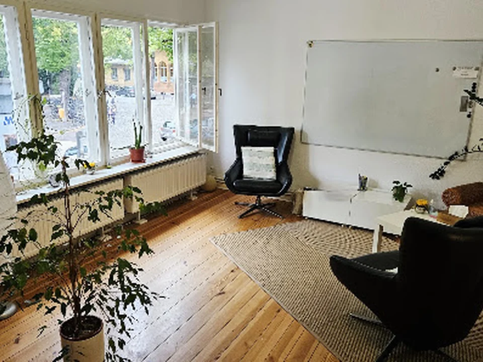 Praxis für Psychotherapie, Dipl.-Psych. Helen Betar-Schnepf, Psychologische Psychotherapeutin für Verhaltenstherapie, Berlin