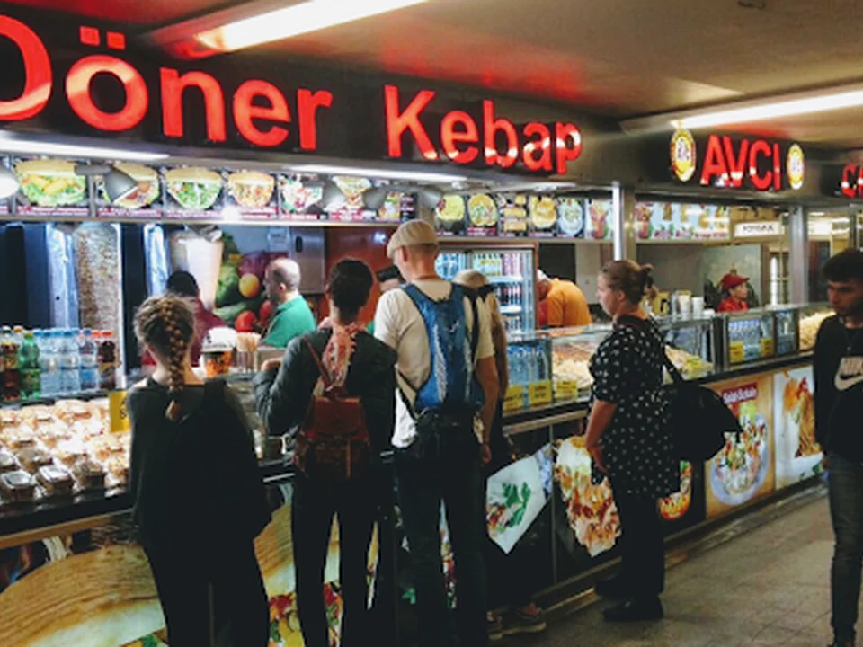 Avci Döner Zoo Richtung U2 Ruhleben, Berlin
