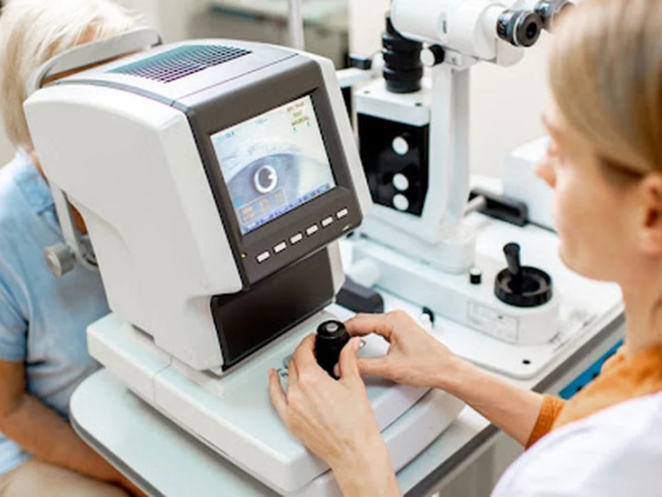 LASERMED im Eastgate - Augenlasern, Berlin