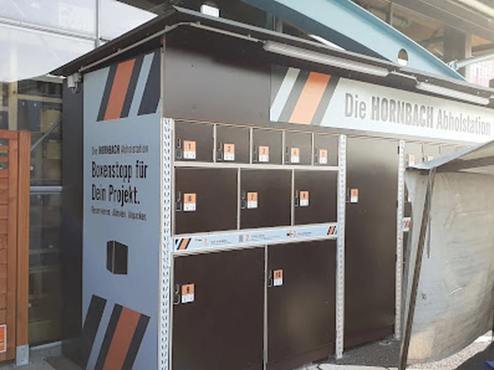 Flohmarkt bei Hornbach Mariendorf, Berlin