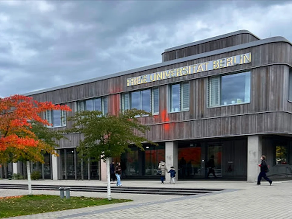 Freie Universität Berlin, Rost- und Silberlaube