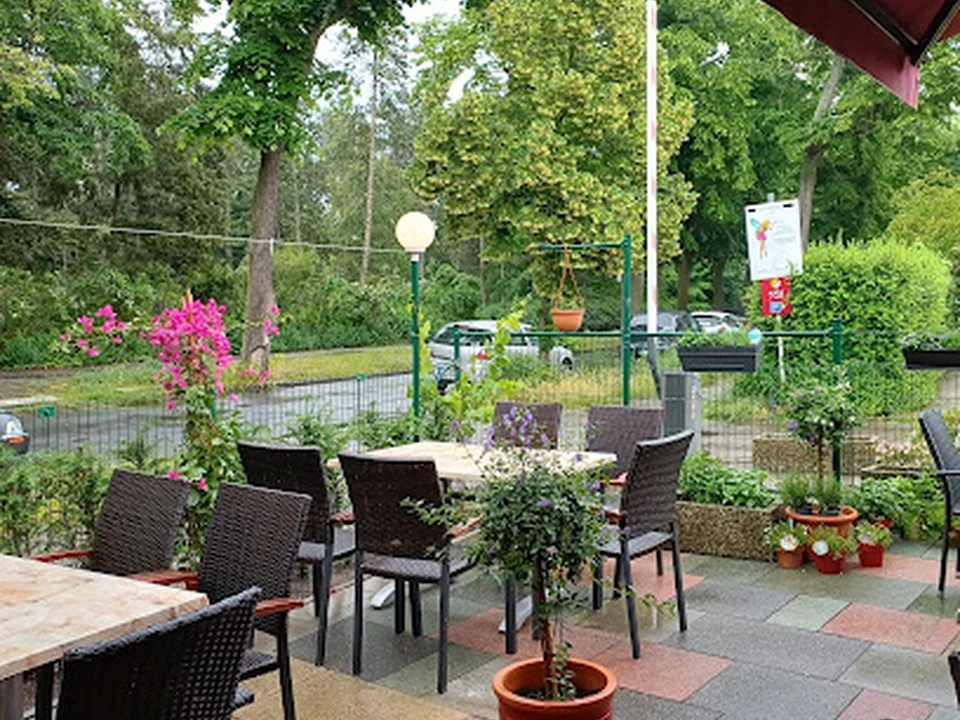 Taverna Axia, Berlin