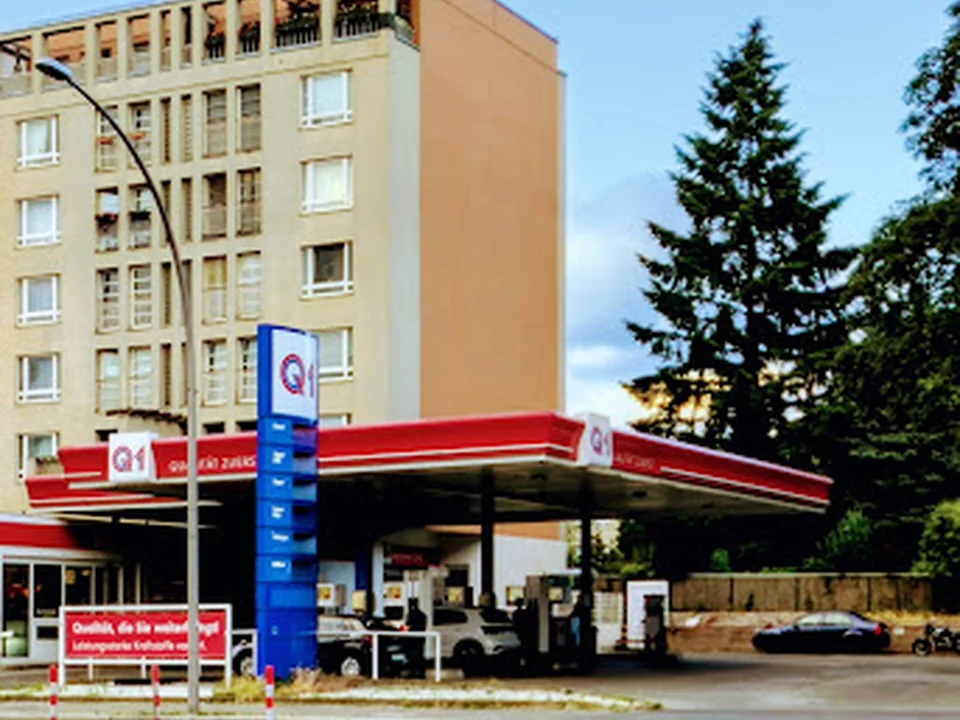 Q1 Tankstelle, Berlin