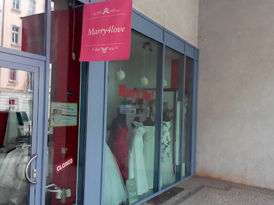 Marry4love - Verleih von Brautkleidern, Abendmode und Accessoires, Berlin