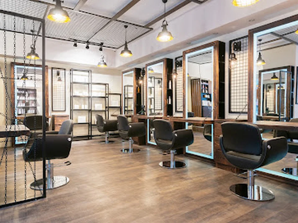 Hair Tac, Berlin