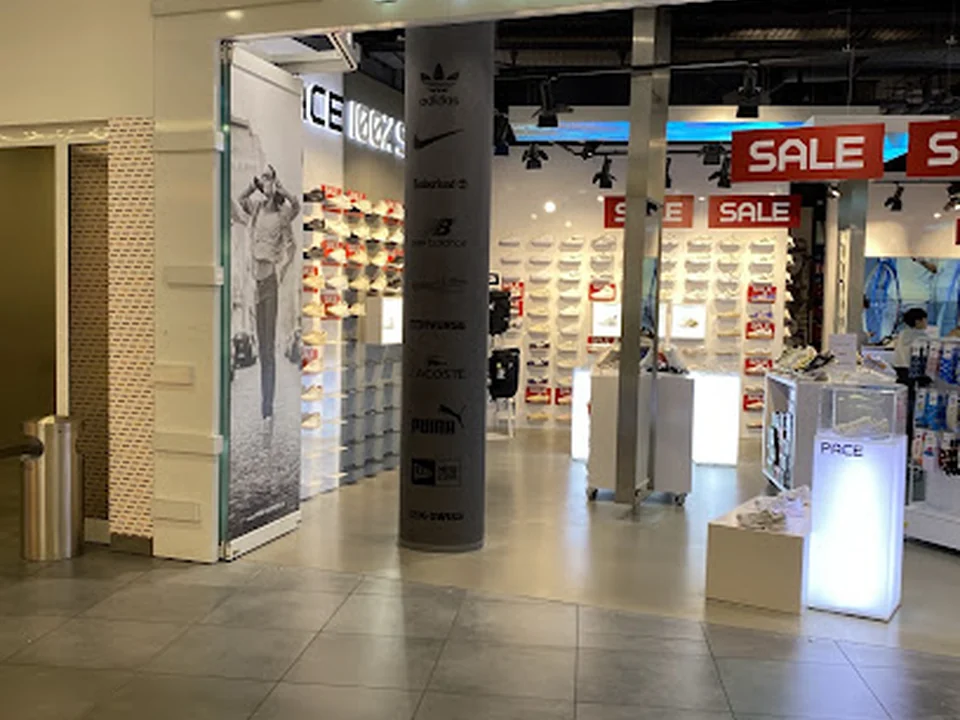 PACE SNEAKERS, Berlin