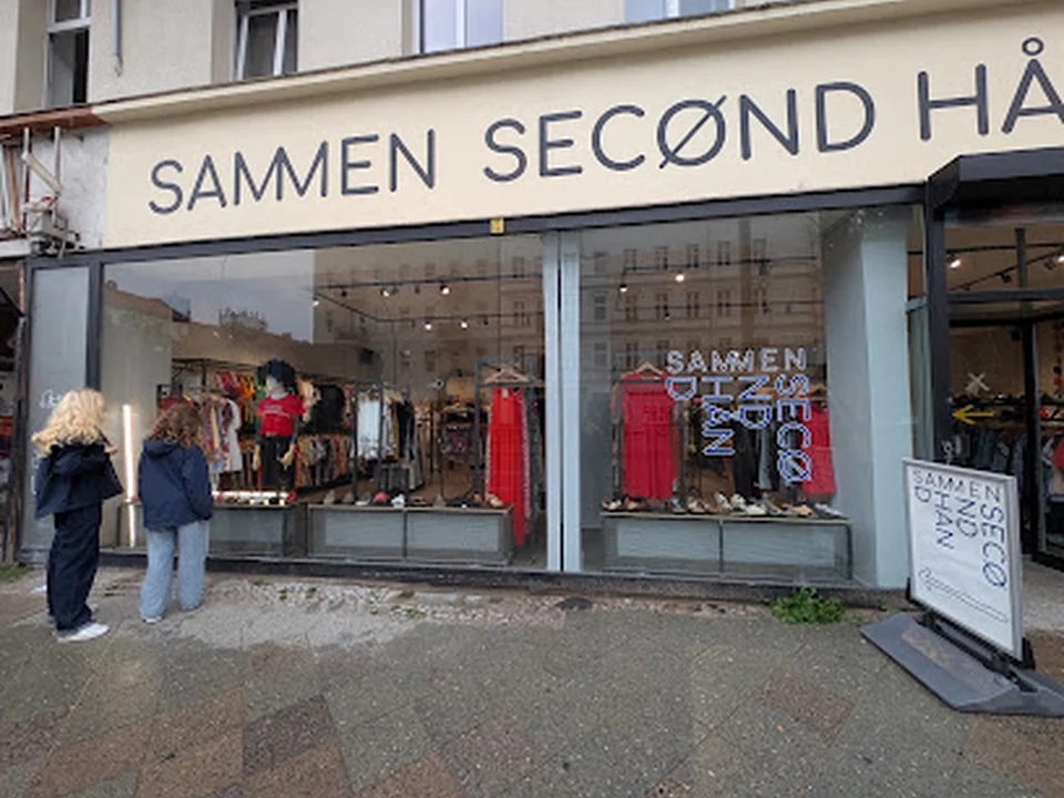 Sammen Secønd Hånd (second hand shop) Boddinstrasse, Berlin