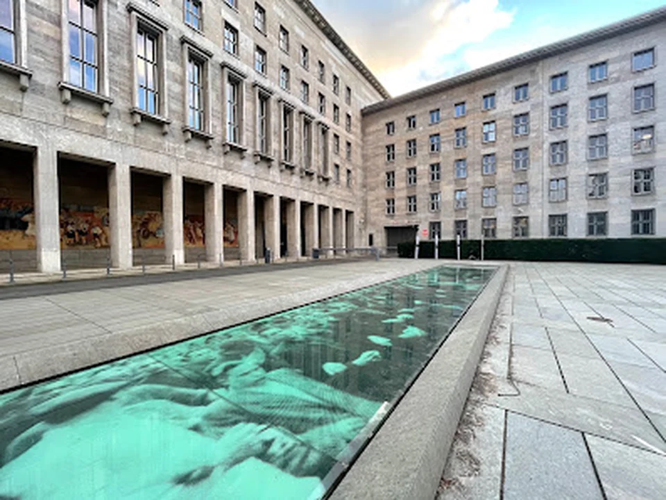 Denkmal zur Erinnerung an den Aufstand des 17. Juni 1953, Berlin